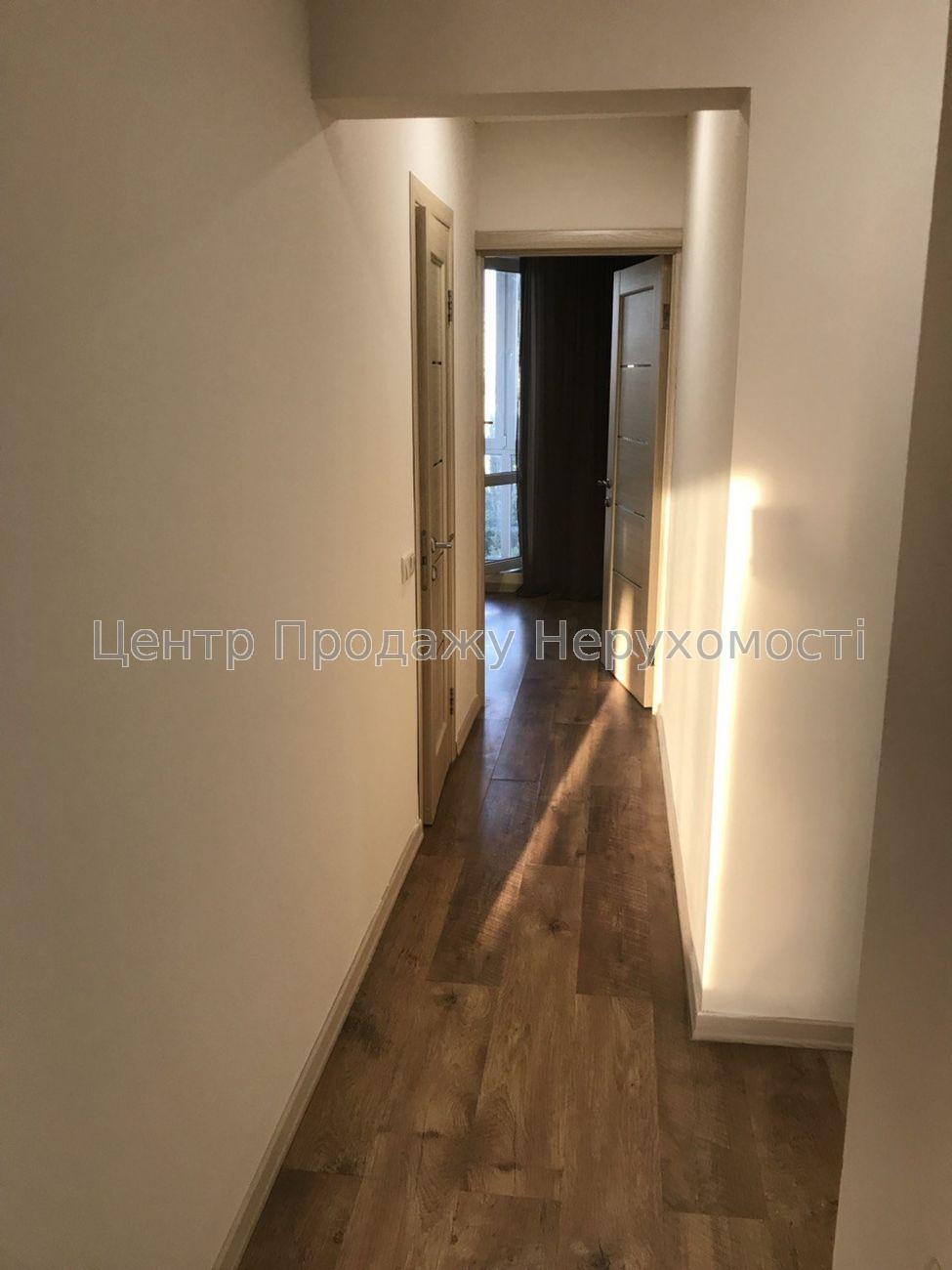 Фото Продаж квартири 3 кімн. у Києві5