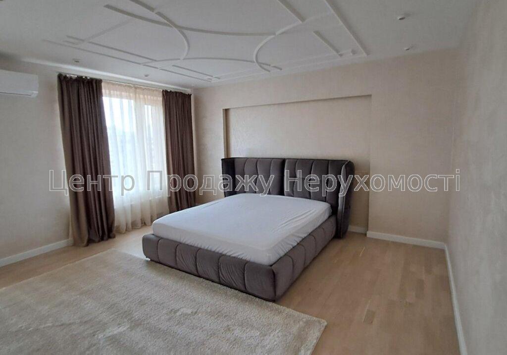 Фото Продаж 2-рівневої квартири в Києві 5 кімнат, 173/116/25 м²16