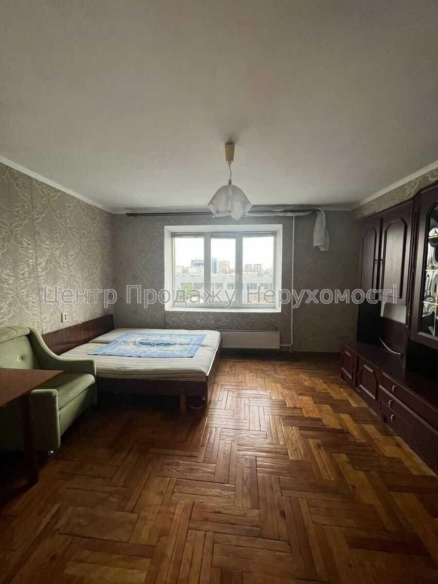 Фото Продаж 2к квартири, 8/9 пов., Харків.3