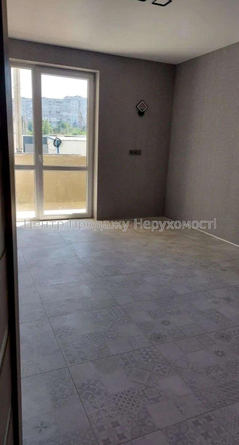 Фото G8 Продається  двостороння квартира , 51 м2, з ремонтом . Перемоги 8612