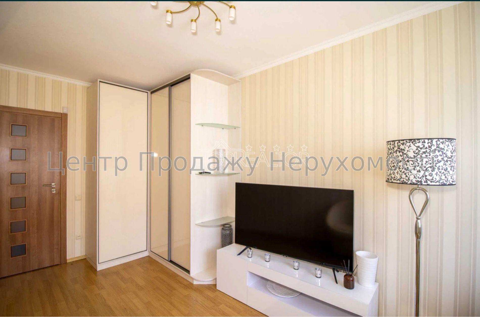 Фото Продам 2 комнатную квартиру 70 м2, Улица Искусств 7/9.5