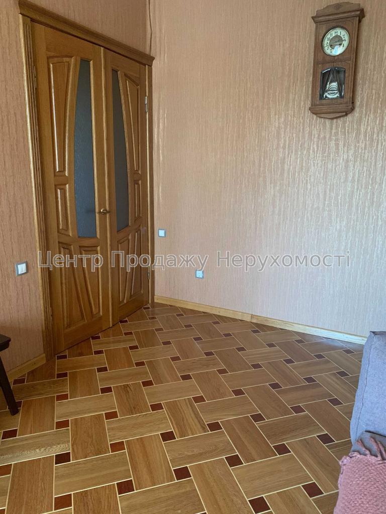 Фото Продам 3 к. квартиру сталинка с кап. ремонтом16