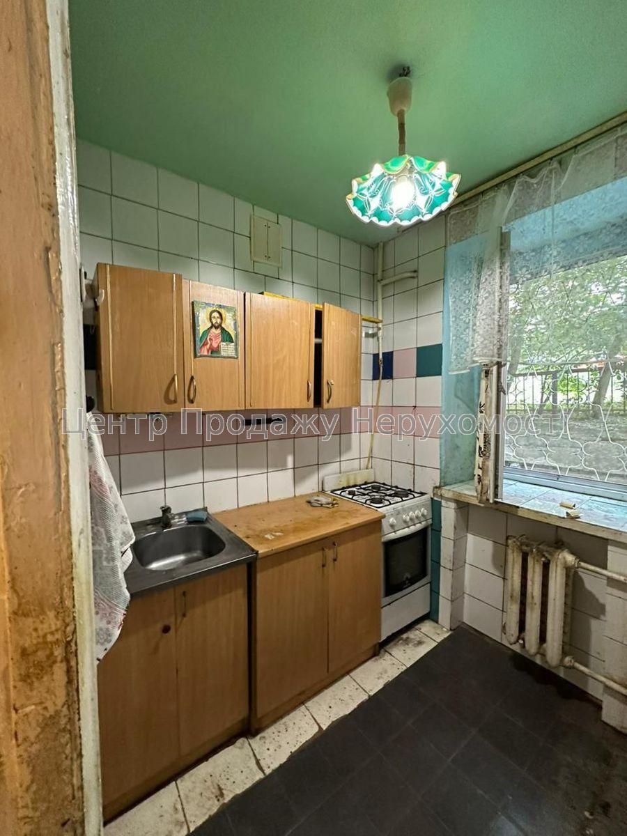 Фото Продам 1-кімнатну кв. біля метро Дорогожичі1