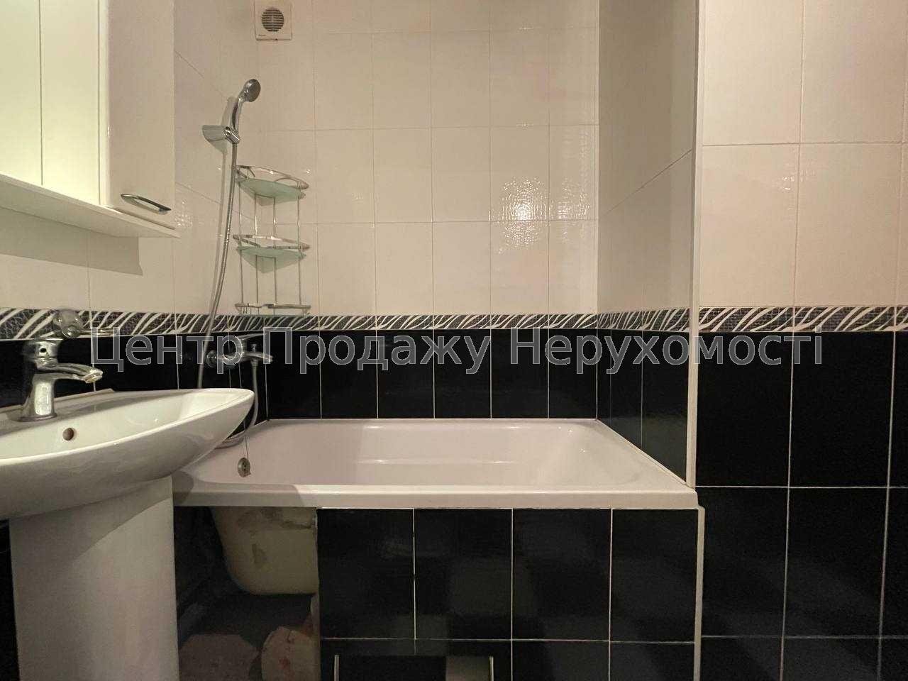 Фото Продам 2-к квартиру з ремонтом12