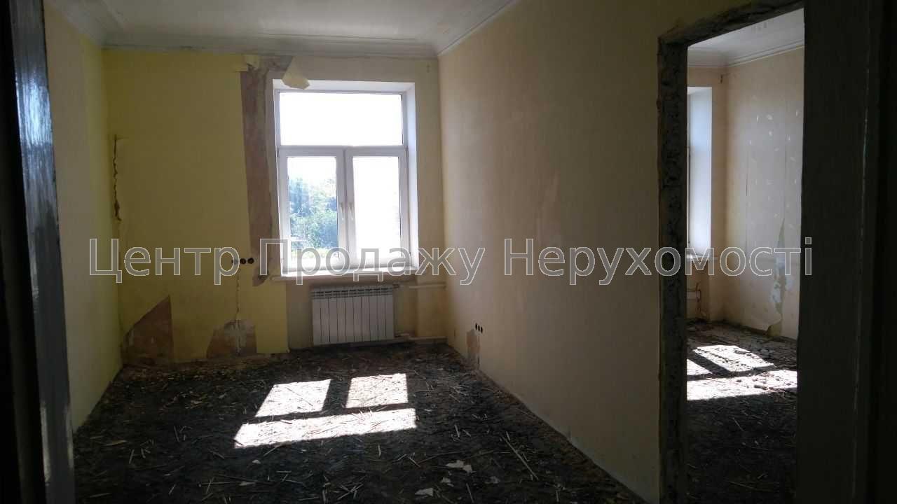 Фото Продаж квартири у Києві, 4 кімнати, 5/5 поверх, 87 м²6