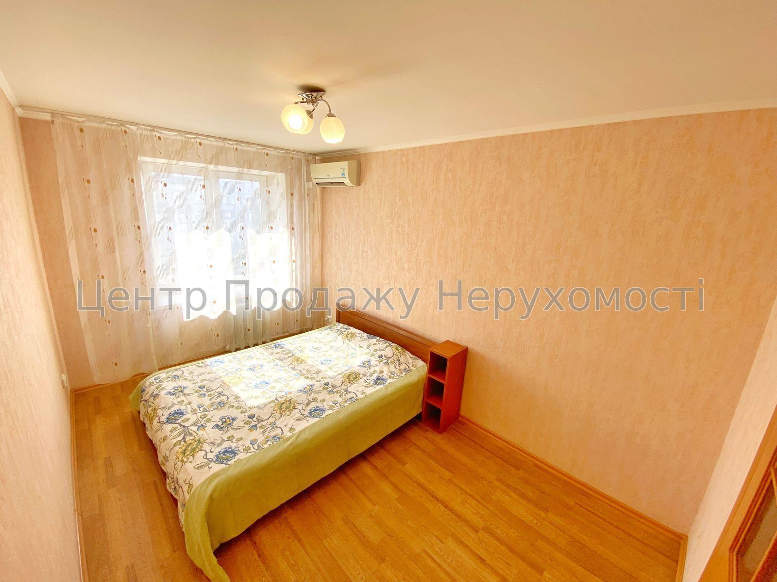 Фото Продаж квартири10