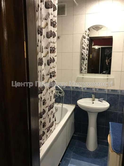 Фото Продаж 1к квартири вул.Морозова17