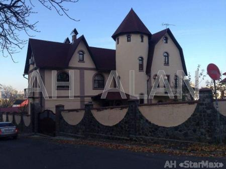 Palace for sale