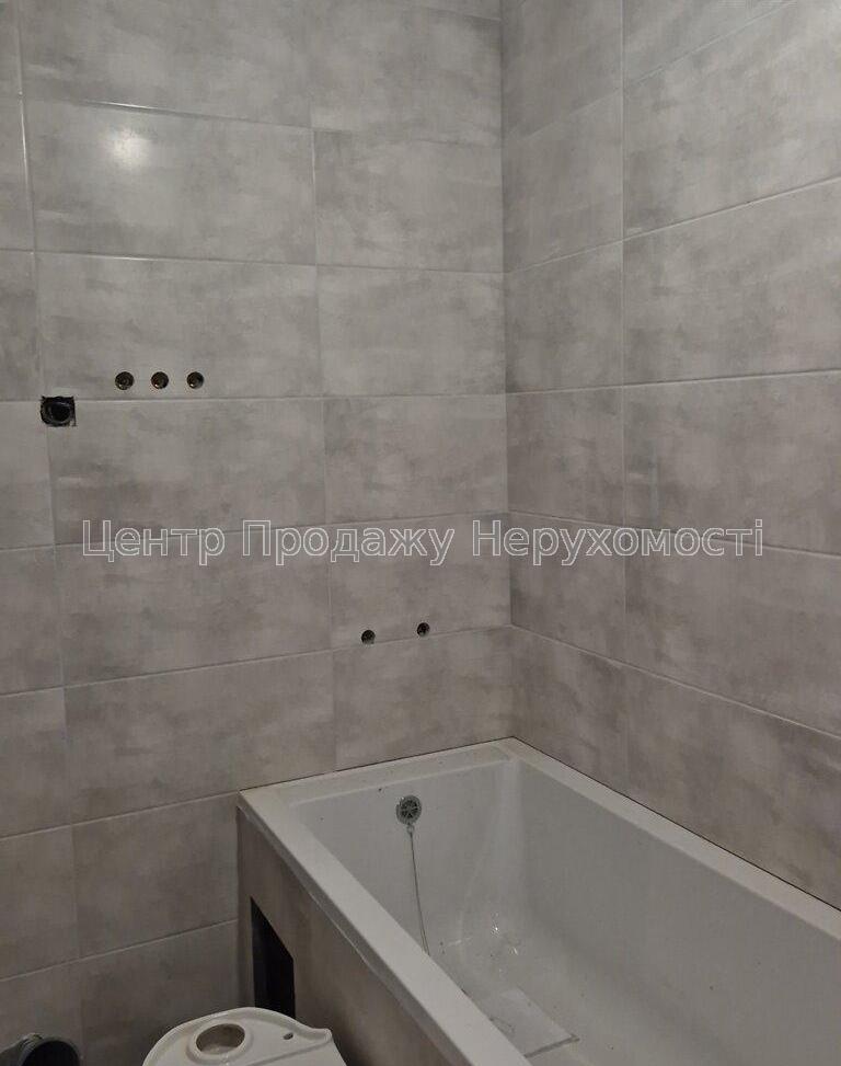 Фото Продаж 2-кімнатної квартири в ЖК 