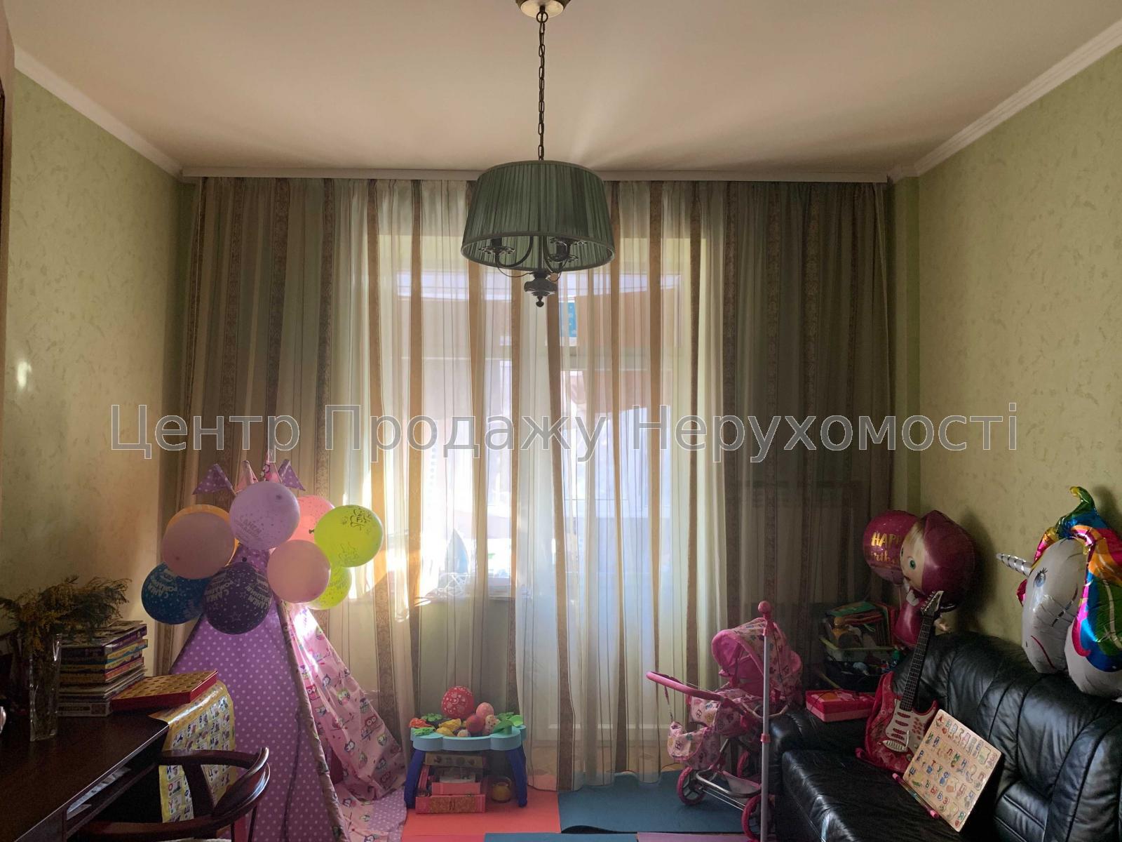 Фото Продам 3 к. квартиру сталинка с кап. ремонтом14