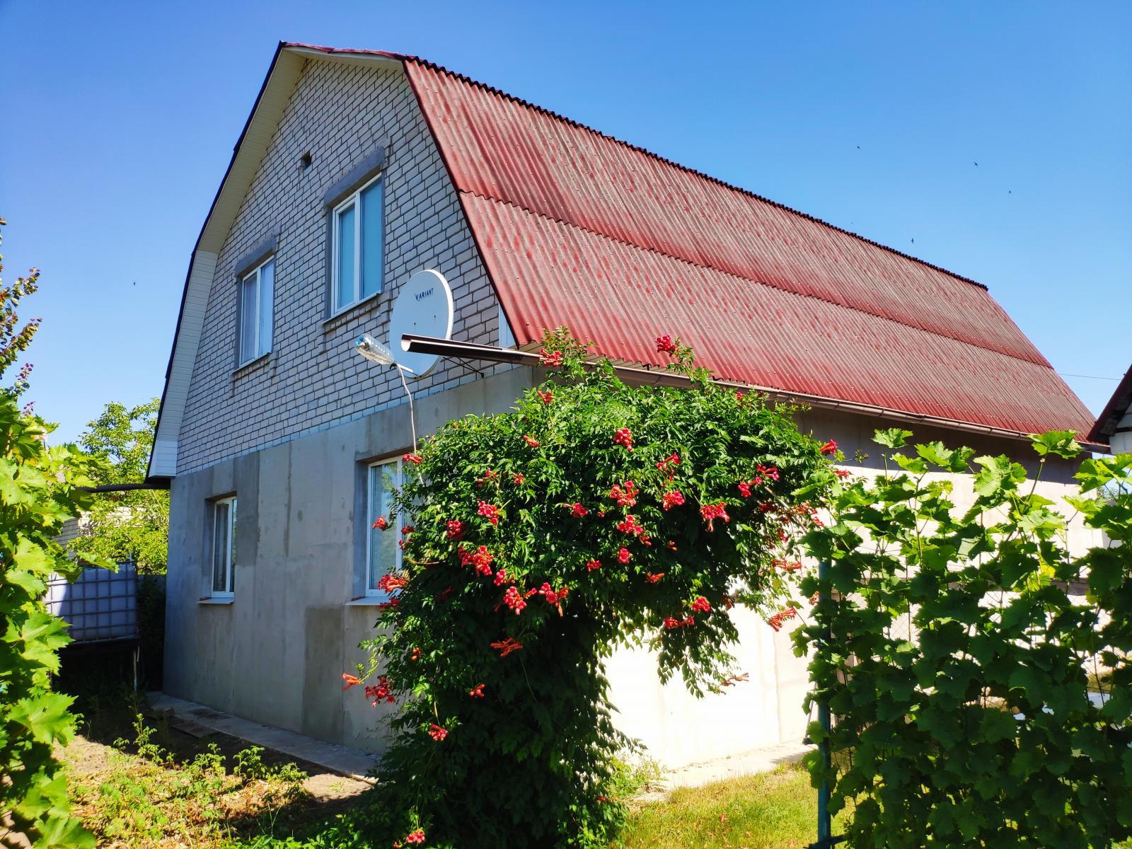 Продам дом 2011 года постройки в Люботине, 25 мин. от Холодной горы