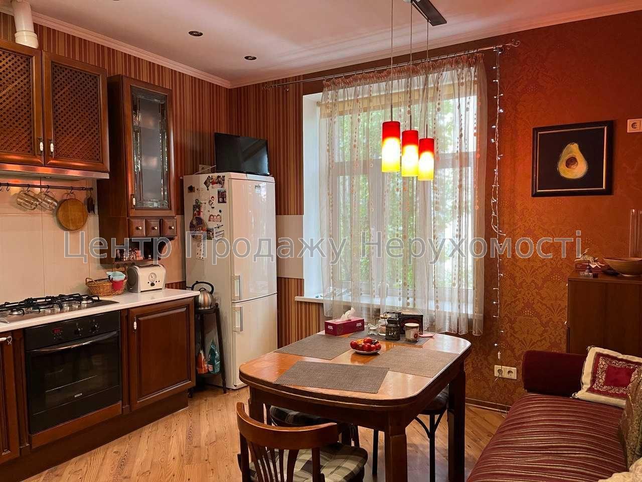 Фото Продаж 3-кімнатної квартири в Києві13