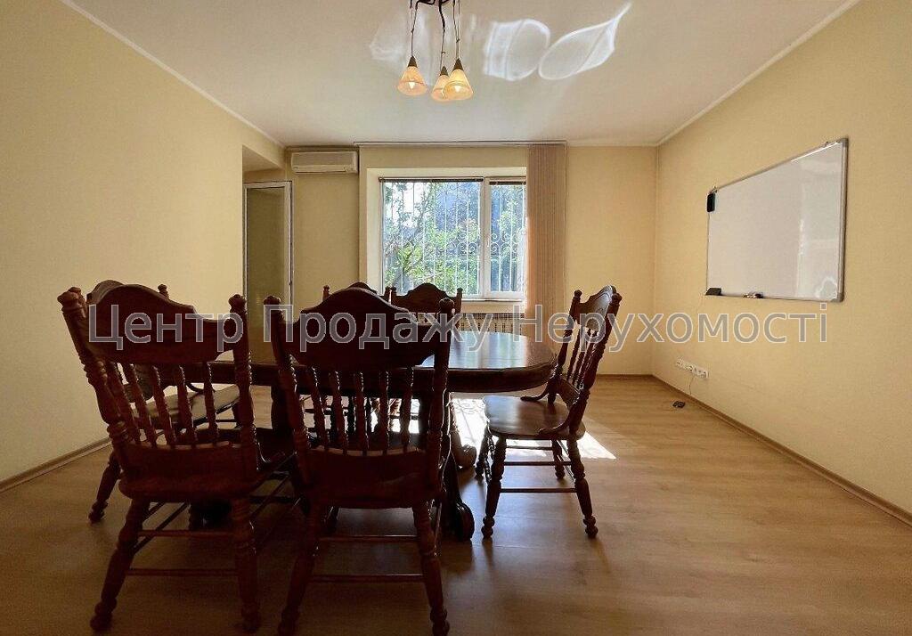 Фото Продаж 3-кімнатної квартири в Києві1