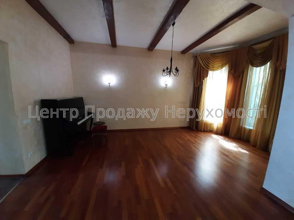 Фото Оренда будинку в оренду 285 м.кв. поряд вул. Туполєва4