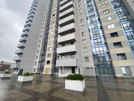 Продам 3-комнатную квартиру в новостройке, ЖК «Кировский»