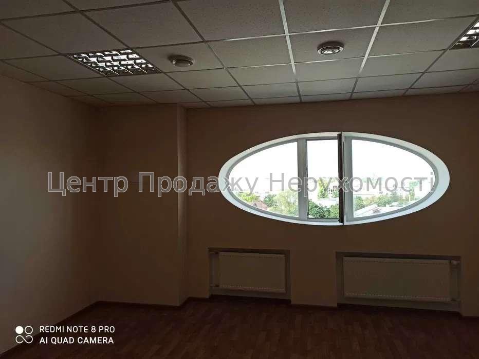 Фото Продам офіс 35м2  біля площі Поезії6