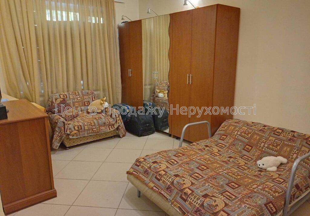 Фото Продаж 1-кімнатної квартири біля станції метро2