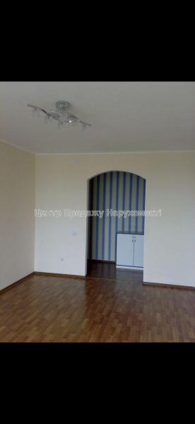 Продам 3-кімнатну квартиру