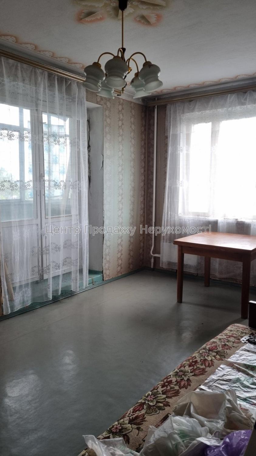 Фото Продаж 2 кімнатна кв, 50 м2, метро Перемоги,1