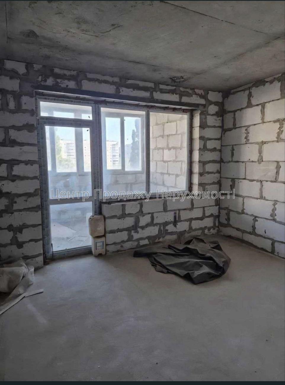 Фото Продаж 4-кімн. квартири у ЖК 