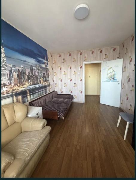Продам 2-кімнатну квартиру