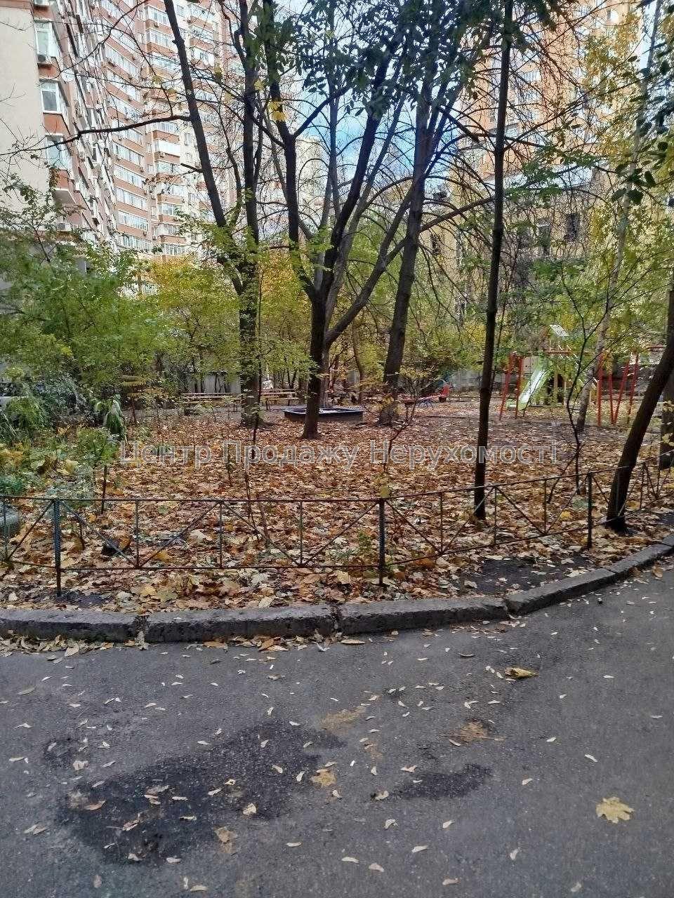 Фото Продаж квартири на Лук