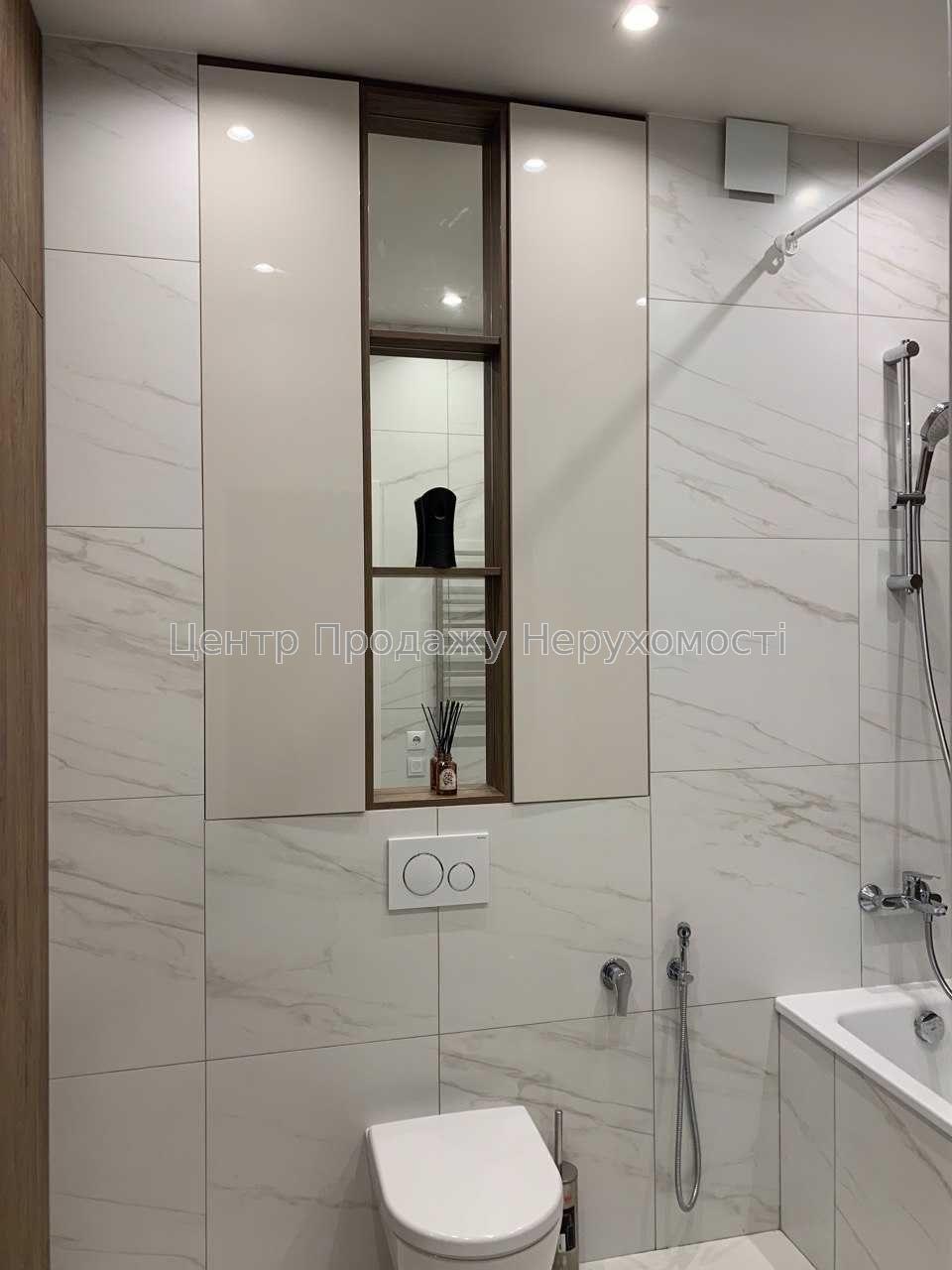 Фото Продаж квартири18