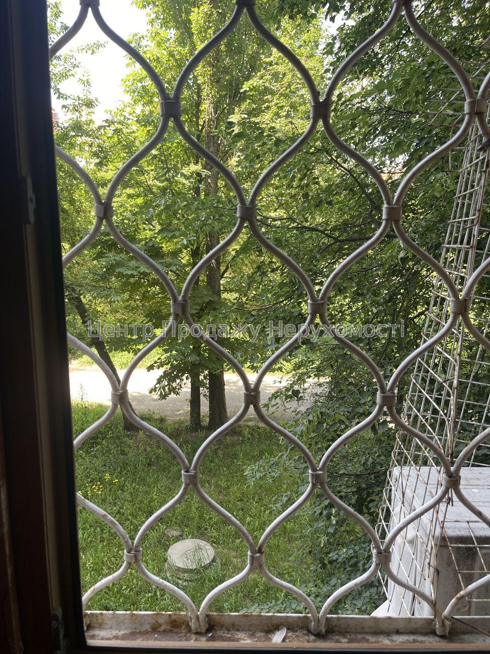 Фото Продається  2 кімнатна квартира з ремонтом  метро Олексіївська17