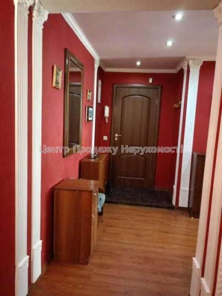 Продам 3-кімнатну квартиру