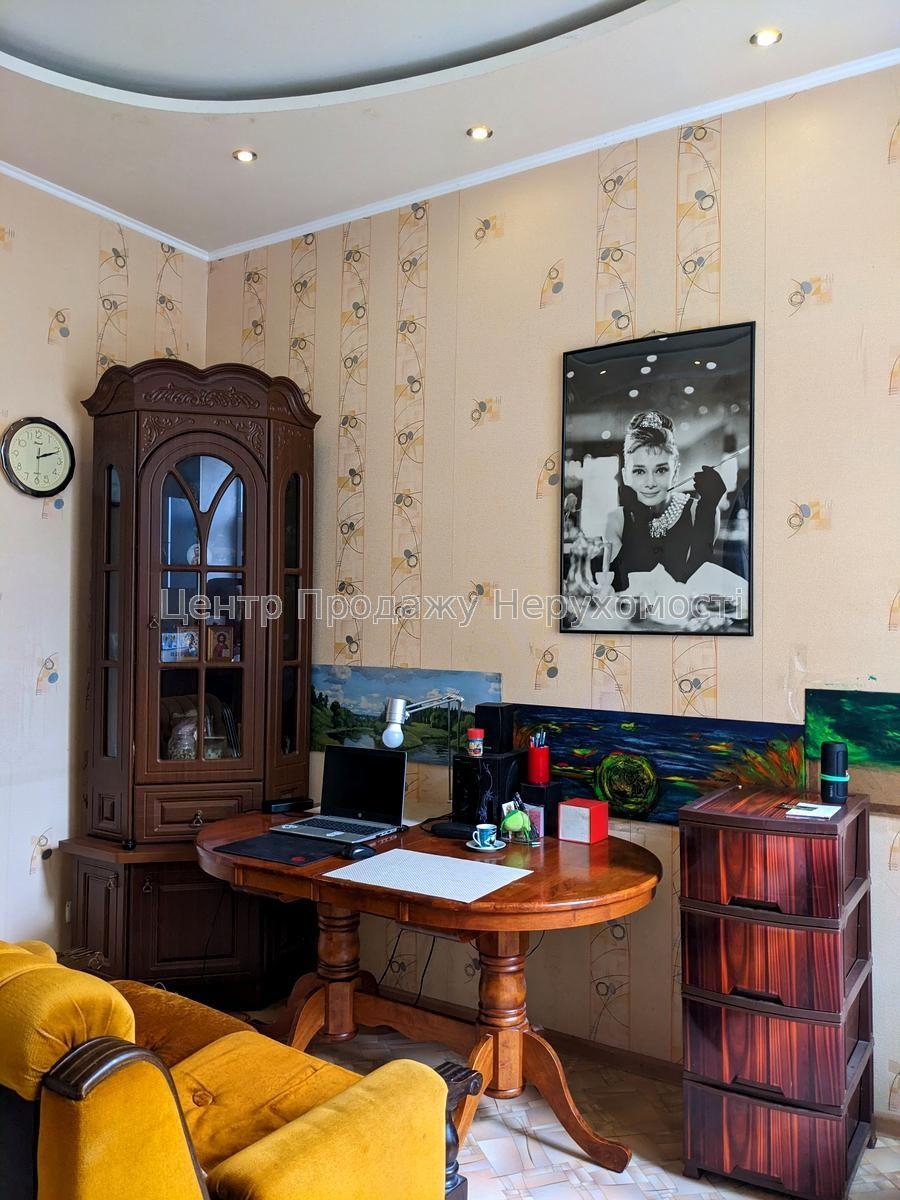 Фото Продам 3к квартиру, сталінка, вул Гіршмана12