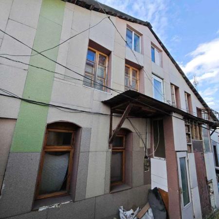 2-storey house for sale
