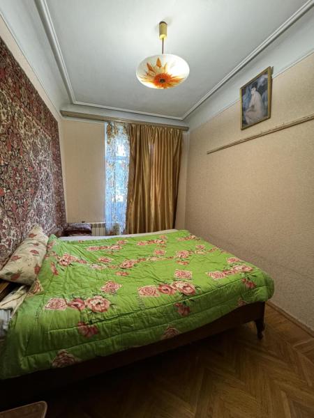 Продам 2-кімнатну квартиру