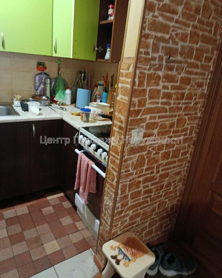 Фото Продається в гуртожитку кімната в Києві8
