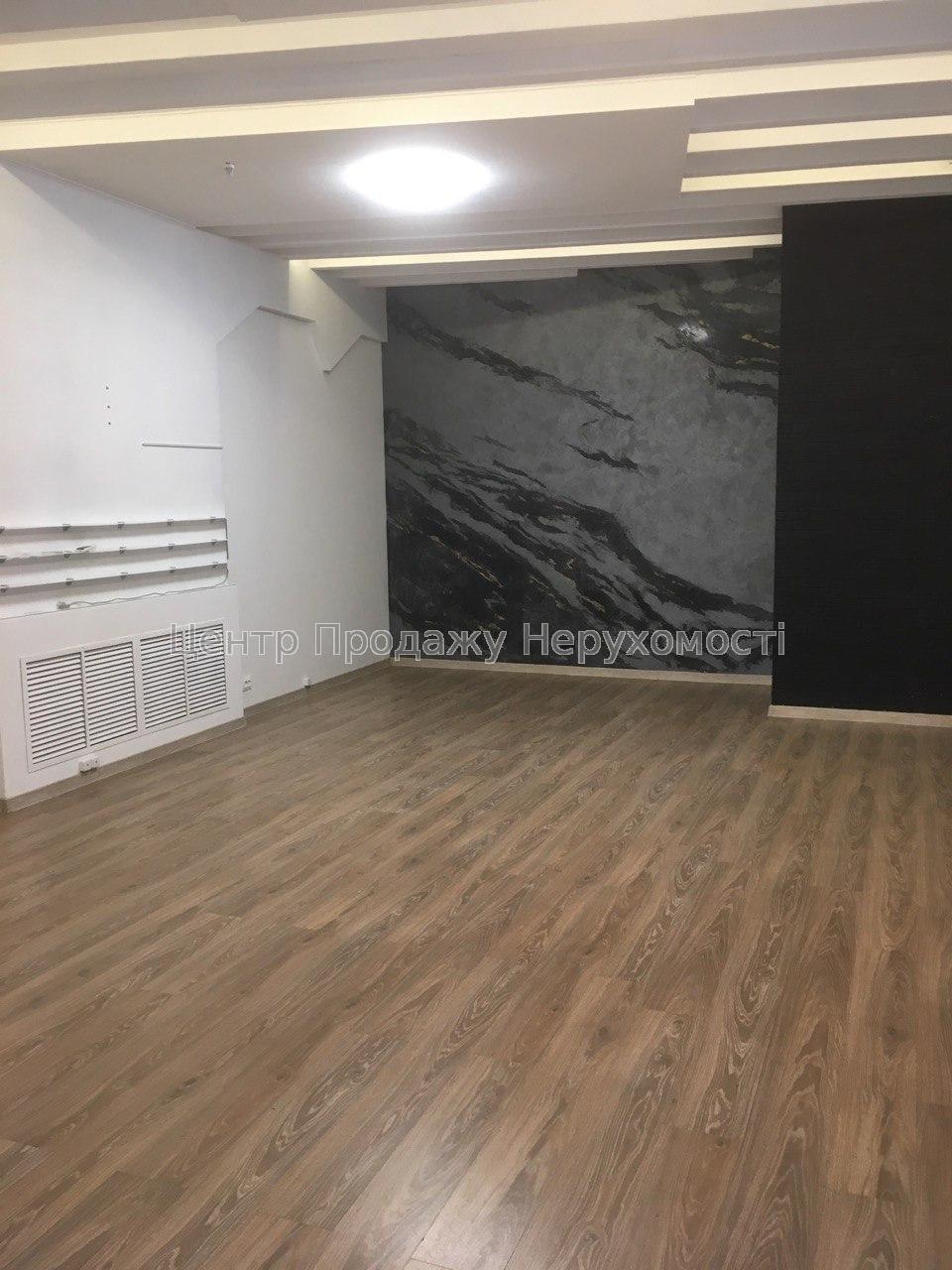 Фото Здам торгове приміщення в затишному місті, поруч з метро5