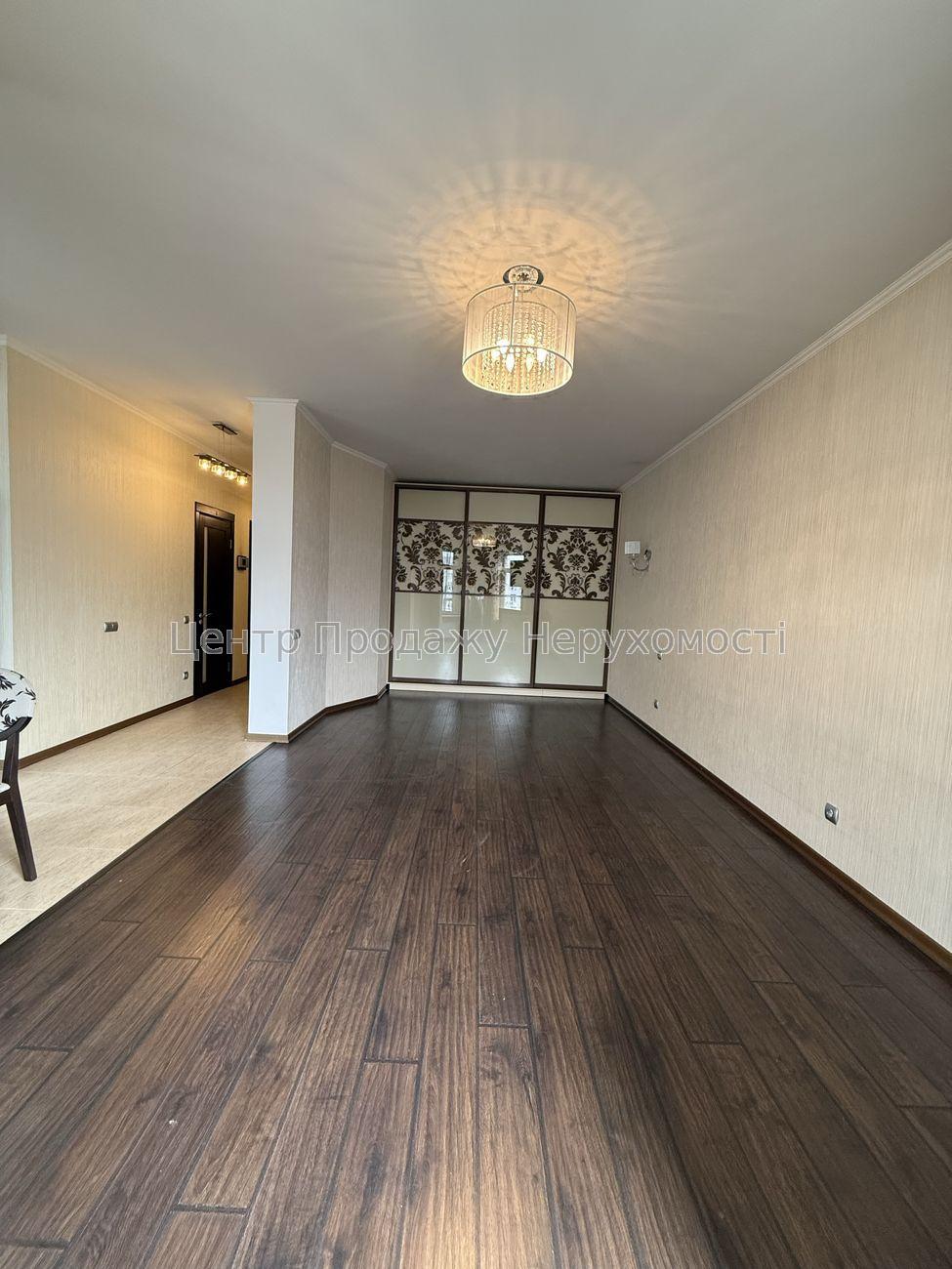 Фото Продаж квартири3