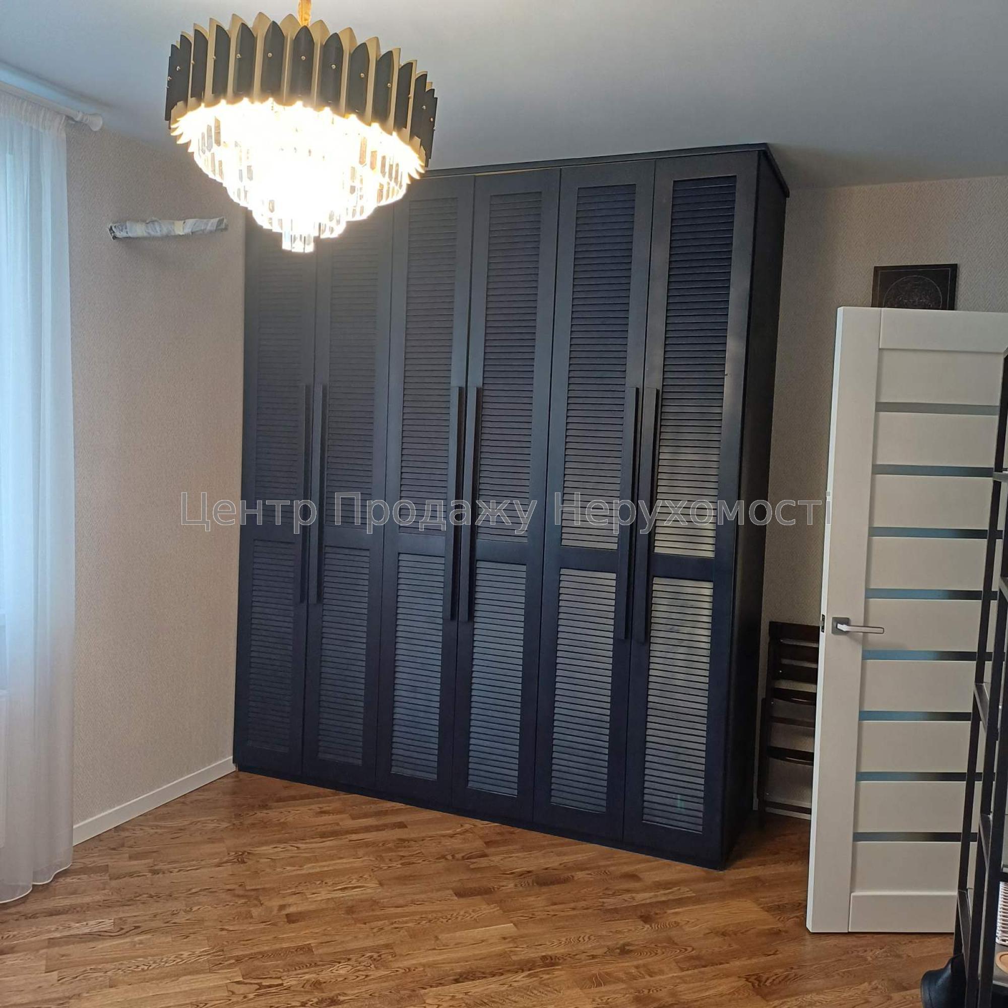 Фото R8  Продам шикарну 2к. квартиру в ЖК 