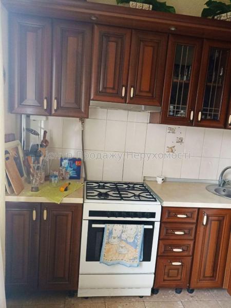 Продам 2-кімнатну квартиру