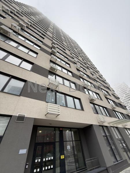 Продам 3-кімнатну квартиру, ЖК&nbsp;Варшавський&nbsp;3