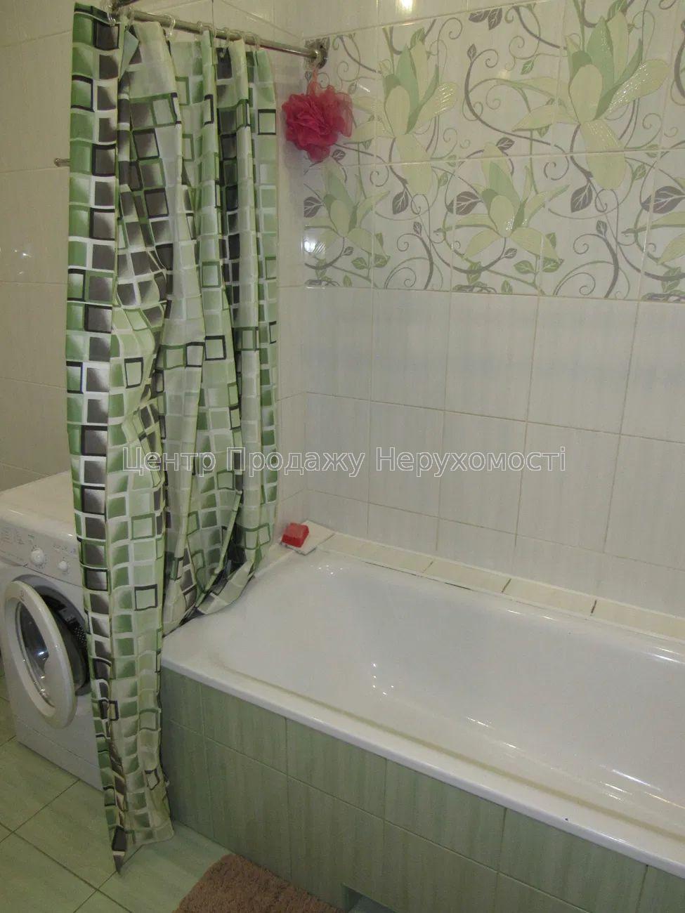 Фото Продаж квартири в Харкові - 2 к. ЖК 