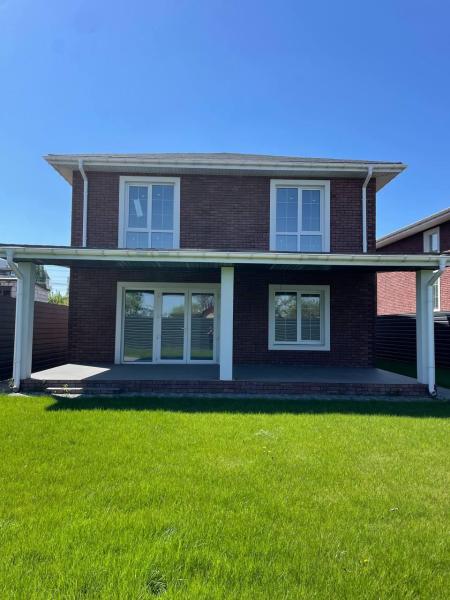 Продам 2-этажный дом