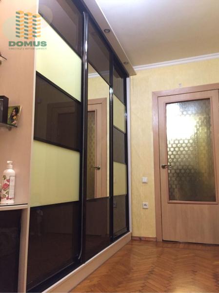 Продам 3-кімнатну квартиру