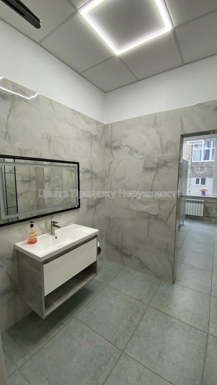 Фото Здам приміщення в бізнес центрі, метро 23 Серпня.10