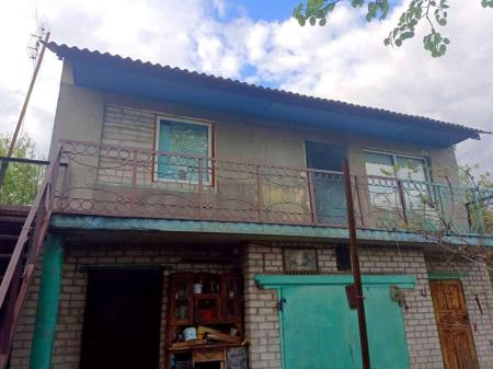 Продам 2-этажный дом