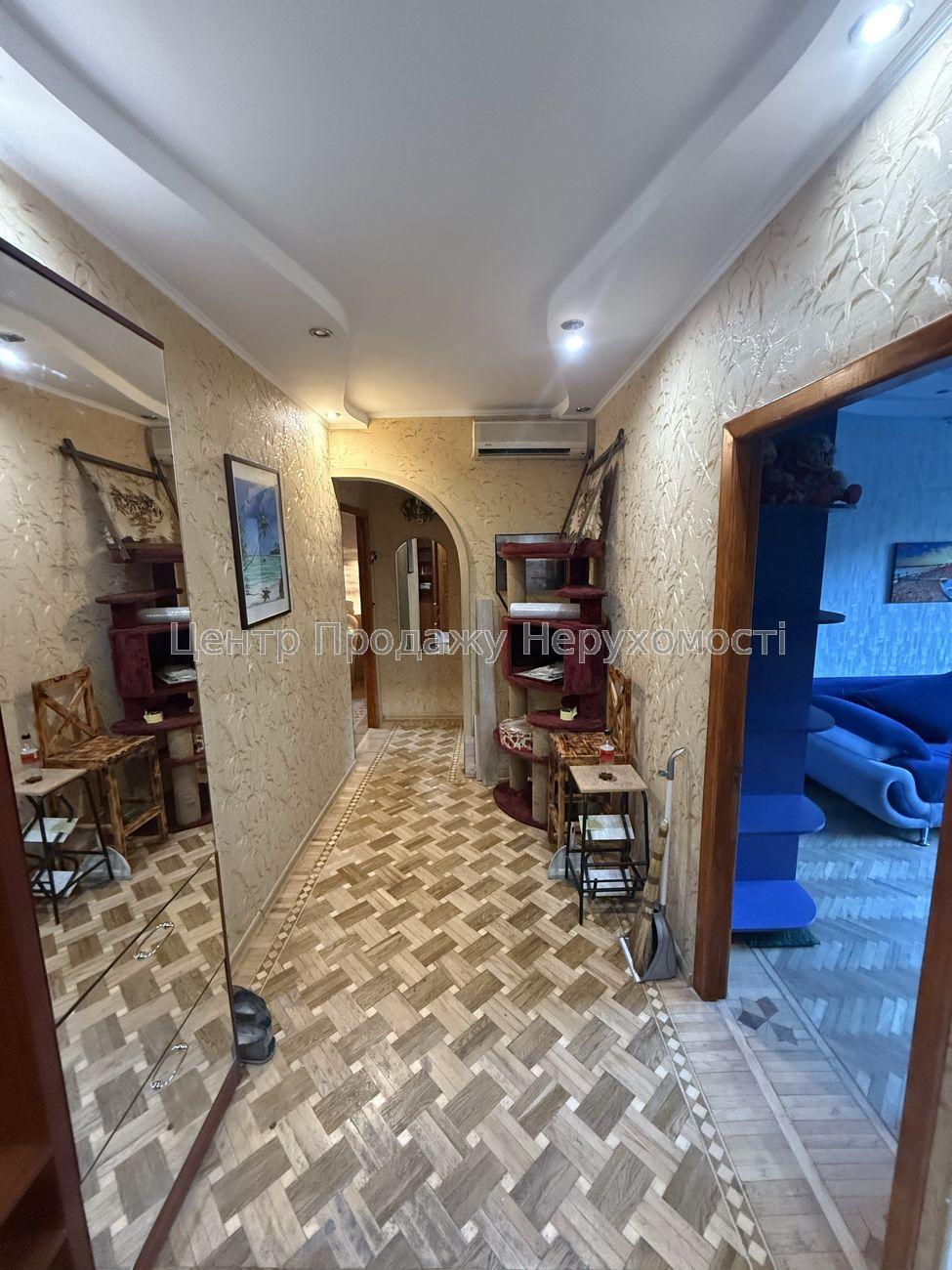 Фото Продаж 3 кімнатной квартири, Олексіївка, метро Перемоги, G811