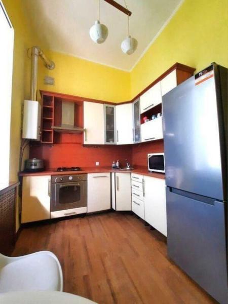 Продам 2-комнатную квартиру