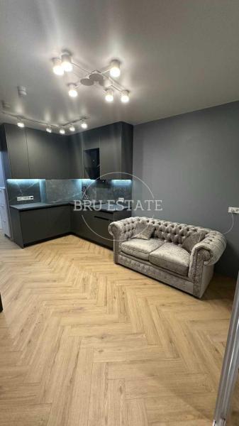 Продам квартиру-студию, ЖК Берег Днепра