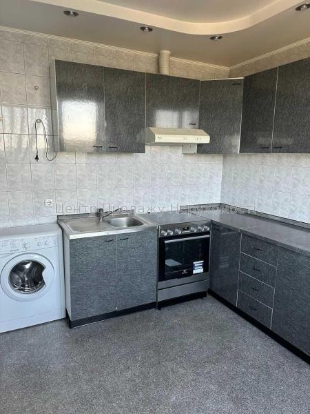 Продам 3-кімнатну квартиру