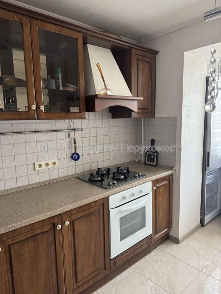 Продам 3-кімнатну квартиру