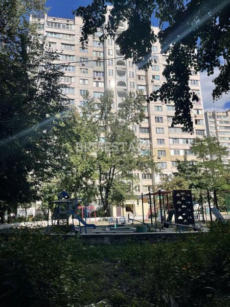 Продам 2-кімнатну квартиру