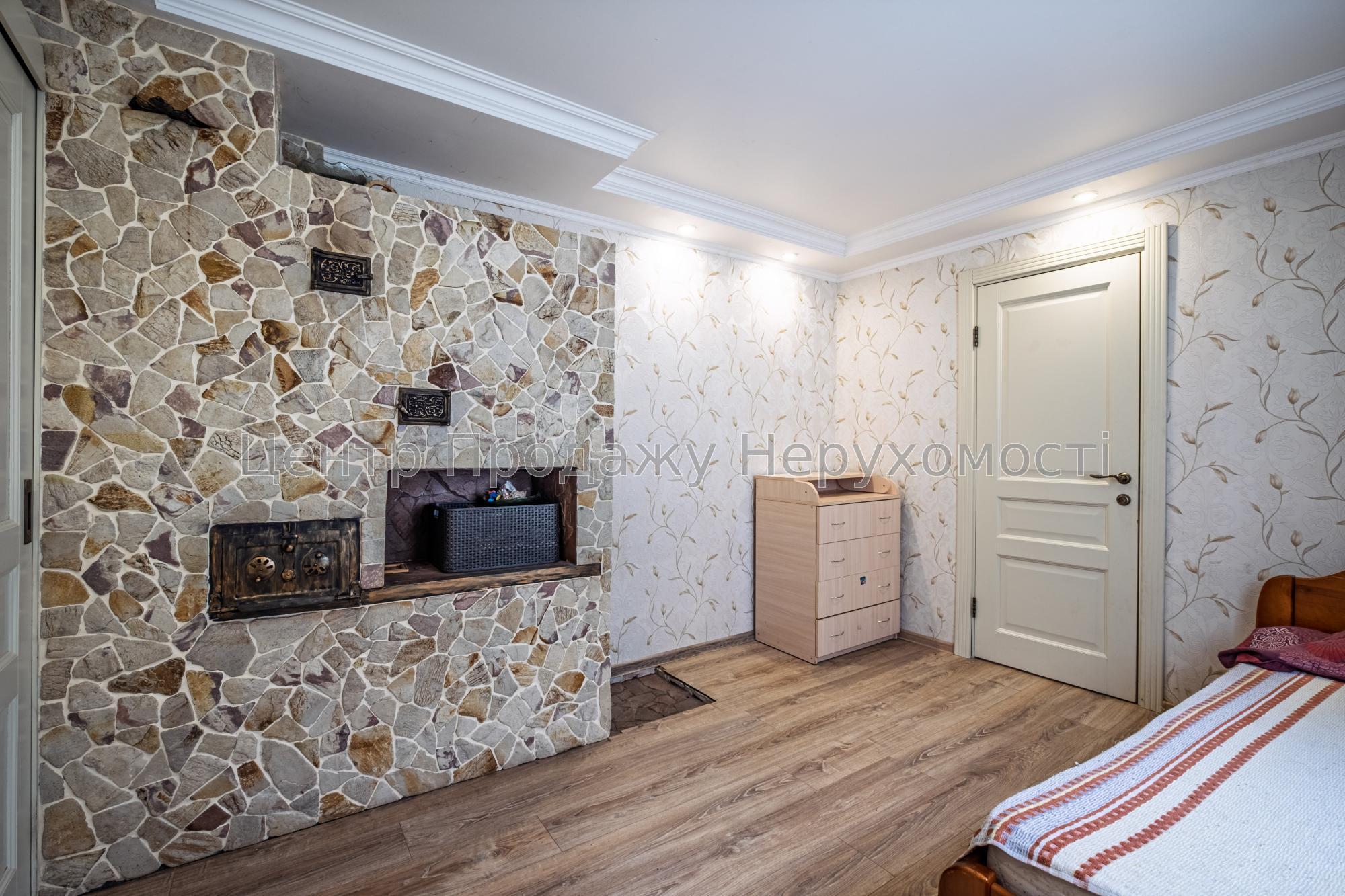 Фото Продам Будинок, який працює без світла44